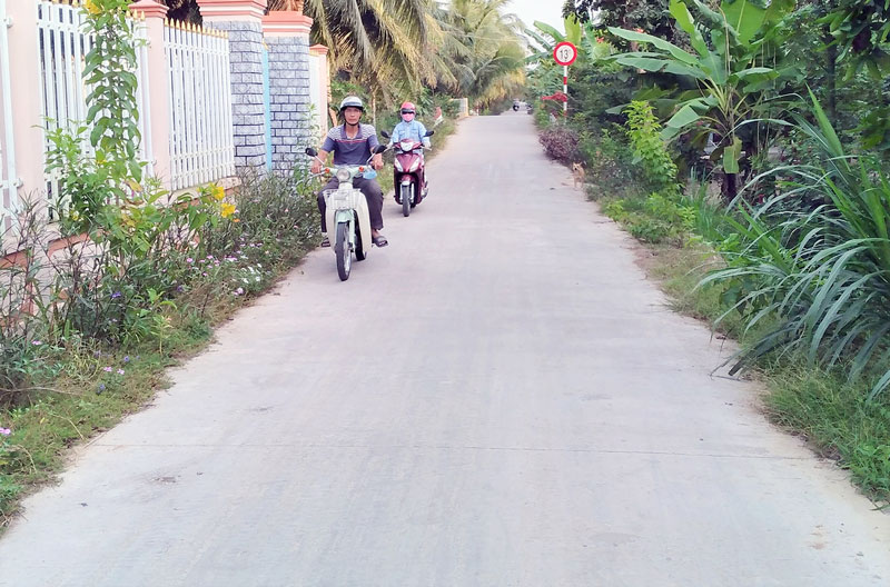 Cựu binh Thới Thạnh tích cực xây dựng nông thôn mới Đường nông thôn xã Thới Thạnh có nhiều đóng góp của cựu binh xã.
