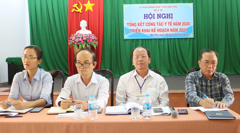 Tổng kết công tác y tế năm 2020, triển khai kế hoạch năm 2021 Đại biểu tham dự hội nghị tổng kết.