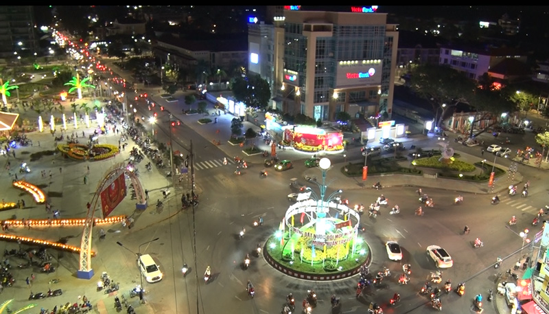 Môt góc trung tâm thành phố về đêm