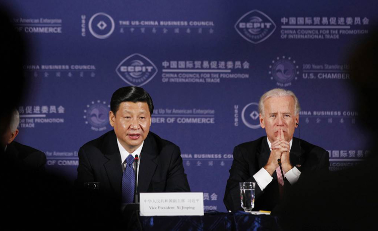 Tổng thống Biden muốn đưa công nghệ thành hạt nhân chính sách Mỹ-Trung Chủ tịch Trung Quốc Tập Cận Bình và Tổng thống Mỹ Joe Biden trong một sự kiện. Ảnh tư liệu: Reuters