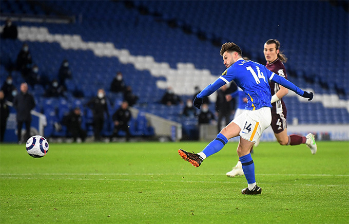 'Bầy cáo' vươn lên nhì bảng Lallana mở tỷ số trận đấu cho Brighton