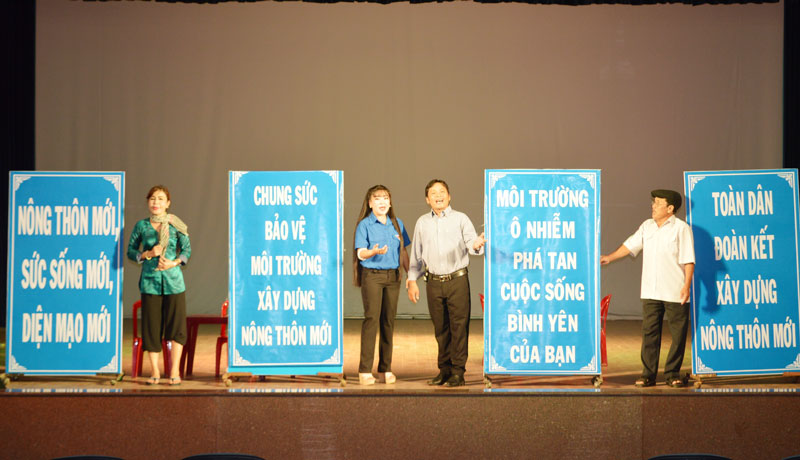 Tổ chức cuộc thi Sáng tác kịch bản sân khấu Cải lương tỉnh lần thứ I - năm 2021 Buổi biểu diễn của Đoàn Nghệ thuật CL Bến Tre.