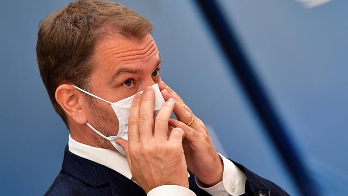 Thủ tướng Slovakia Igor Matovic tuyên bố từ chức. Ảnh:  AP