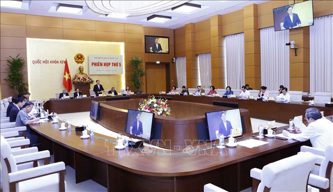 Chủ tịch Quốc hội Vương Đình Huệ chủ trì Phiên họp thứ 5 Hội đồng bầu cử quốc gia Quang cảnh phiên họp. Ảnh: Doãn Tấn/TTXVN