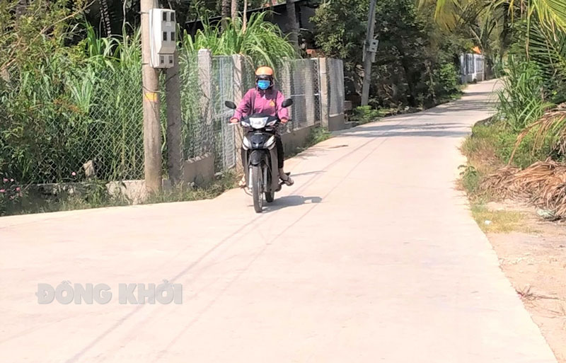 Tân Hội tập trung hoàn thành các tiêu chí nông thôn mới Đường bê-tông nông thôn liên ấp xã Tân Hội.