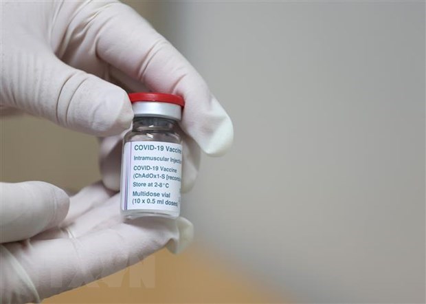 EU chuẩn bị khởi kiện AstraZeneca vì chậm thực hiện hợp đồng Vaccine ngừa COVID-19 của hãng AstraZeneca. (Nguồn: Yonhap/TTXVN)