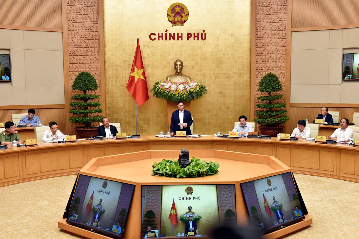 Phân công công tác của Thủ tướng và các Phó Thủ tướng Chính phủ Chính phủ họp triển khai công việc sau khi kiện toàn