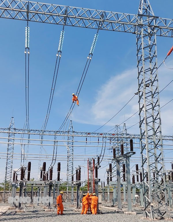 Đảm bảo cung cấp điện trong các ngày nghỉ lễ Bảo trì lưới điện đảm bảo cấp điện trong các ngày lễ.
