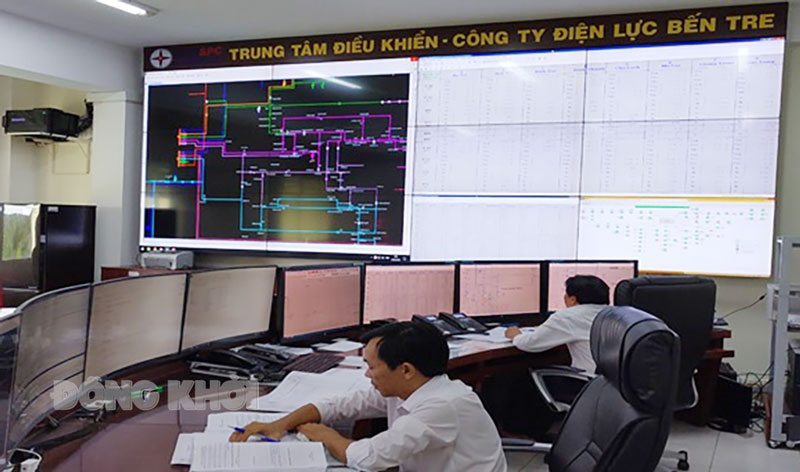 Đảm bảo cung cấp điện trong các ngày nghỉ lễ Theo dõi hệ thống điều khiển xa (scada, mimic) vận hành lưới điện tại Trung tâm điều khiển Công ty Điện lực Bến Tre.