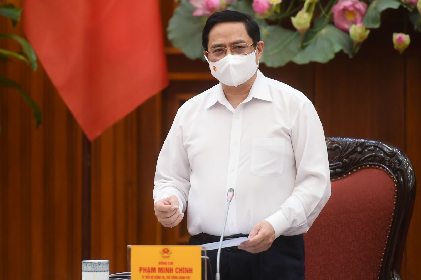 Thực hiện nghiêm các quy định phòng chống dịch, vì sức khỏe mỗi người, vì lợi ích quốc gia Thủ tướng Phạm Minh Chính chủ trì cuộc họp Thường trực Chính phủ về phòng, chống dịch COVID-19 diễn ra sáng 26-4-2021. Ảnh VGP