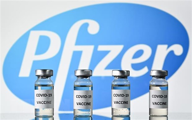EU bắt đầu đánh giá việc dùng vaccine Pfizer cho đối tượng từ 12 tuổi Vaccine do hãng dược Pfizer nghiên cứu và sản xuất. Nguồn:TTXVN