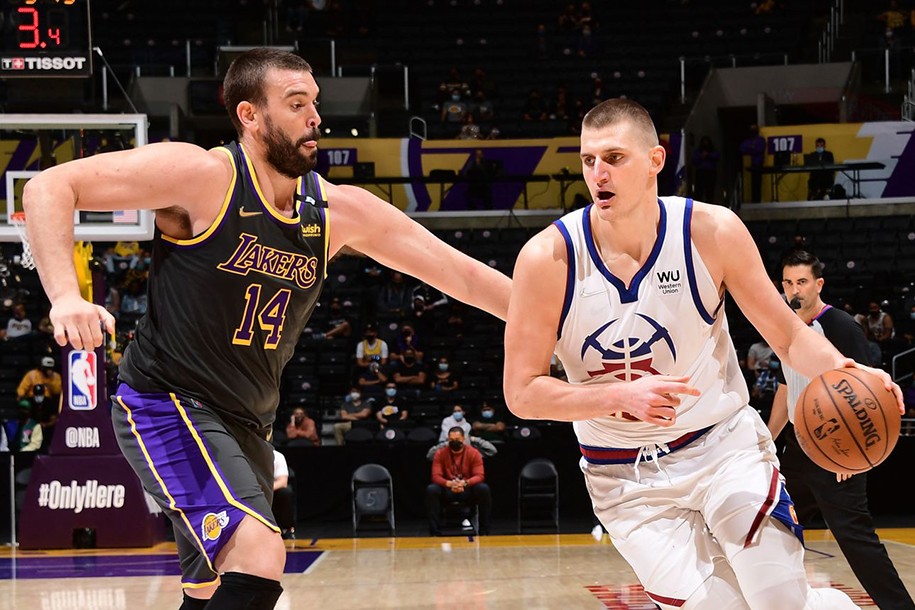 Marc Gasol cùng Anthony Davis hồi sinh, Lakers thắng nghẹt thở Denver Nuggets