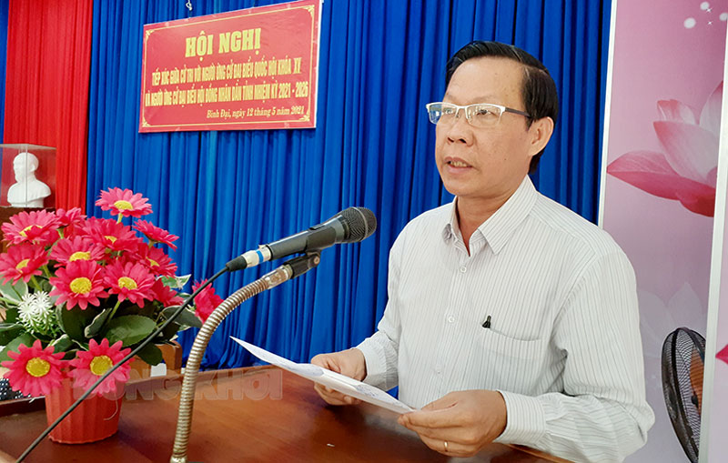 Bí thư Tỉnh ủy Phan Văn Mãi trình bày chương trình hành động. Ảnh: Minh Nhân