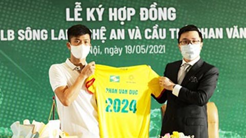 Phan Văn Đức đồng ý ở lại SLNA với giá cực cao