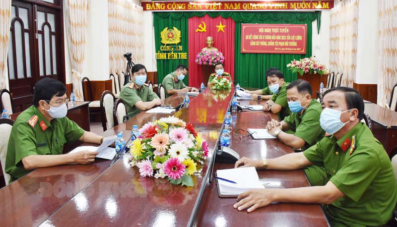 Quang cảnh hội nghị.