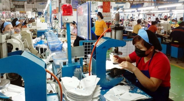 GDP quý II-2021 ước tăng 6,61% Kết quả tăng trưởng 6 tháng đầu năm 2021 cho thấy sự chỉ đạo, điều hành quyết liệt của Chính phủ, Thủ tướng Chính phủ; sự chung sức, đồng lòng của hệ thống chính trị, cộng đồng doanh nghiệp, nhân dân cả nước trong thực hiện mục tiêu kép.