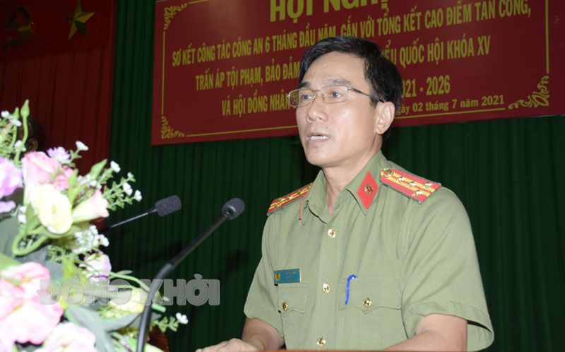 Đại tá Võ Hùng Minh - Giám đốc Công an tỉnh phát biểu kết luận tại hội nghị. Ảnh: Nguyễn Đăng