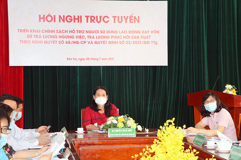 Phó chủ tịch UBND tỉnh Nguyễn Thị Bé Mười chủ trì hội nghị điểm cầu tỉnh.