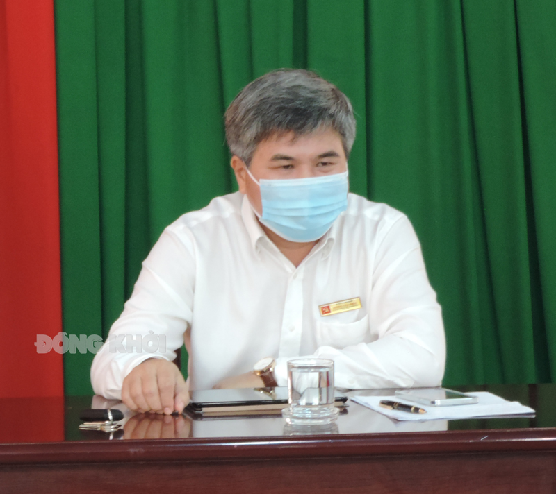 Châu Thành test nhanh các tiểu thương trên địa bàn huyện Bí thư Huyện ủy - Chủ tịch UBND huyện Châu Thành Dương Văn Phúc, Trưởng Ban chỉ đạo phòng, chống dịch Covid-19 huyện phát biểu tại cuộc họp.