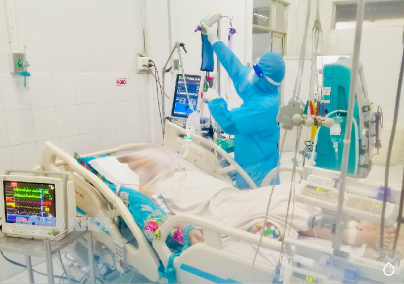 Bệnh nhân Covid-19 đang điều trị tại Bệnh viện Nguyễn Đình Chiểu. Ảnh: Bệnh viện Nguyễn Đình Chiểu.