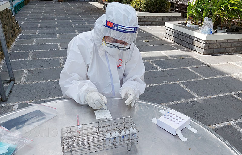 Số ca mắc Covid-19 tại Chợ Lách tăng nhanh Chợ Lách ghi nhận 11 trường hợp xét nghiệm PCR dương tính.