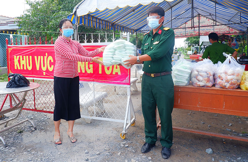 Tiếp tục cách ly toàn bộ xã An Điền Khu vực chốt cách ly xã An Điền. Ảnh: Minh Mừng