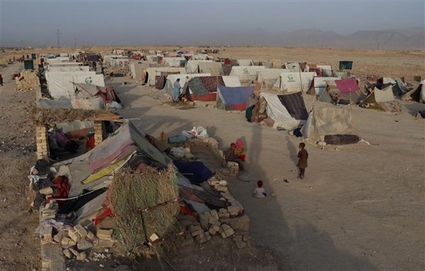 Áo, Séc trục xuất người tị nạn Afghanistan không đủ điều kiện Khu lều tạm của người tị nạn ở Mazar-i-Sharif, thủ phủ tỉnh Balkh (Afghanistan), ngày 31-7-2021. (Ảnh: THX/TTXVN)