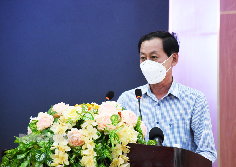 Không quy định khung giờ đối với chuyên chở hàng hóa thiết yếu Phó chủ tịch UBND tỉnh Nguyễn Minh Cảnh phát biểu tại cuộc họp.