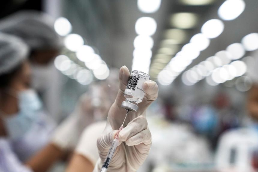 Thái Lan là trung tâm sản xuất vaccine COVID-19 của AstraZeneca cho khu vực. Ảnh: Reuters 