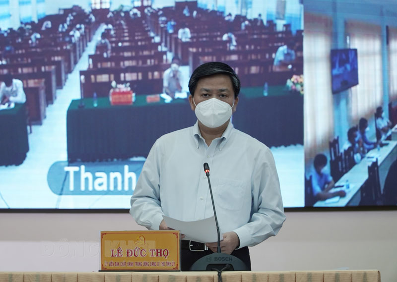 Sơ kết đợt 3 thực hiện Chỉ thị 16/CT-TTg trên địa bàn tỉnh Bí thư Tỉnh ủy Lê Đức Thọ phát biểu chỉ đạo hội nghị.