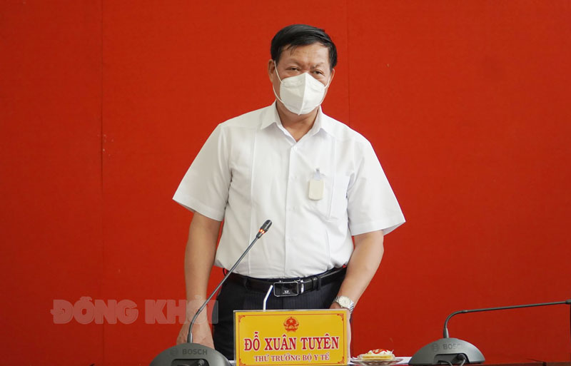 Thứ trưởng Bộ Y tế Đỗ Xuân Tuyên làm việc tại Bến Tre Thứ trưởng Bộ Y tế Đỗ Xuân Tuyên kết luận buổi làm việc.