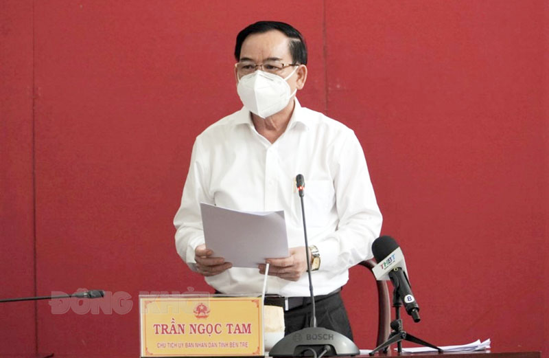 Thứ trưởng Bộ Y tế Đỗ Xuân Tuyên làm việc tại Bến Tre Chủ tịch UBND tỉnh Trần Ngọc Tam phát biểu tại buổi làm việc.
