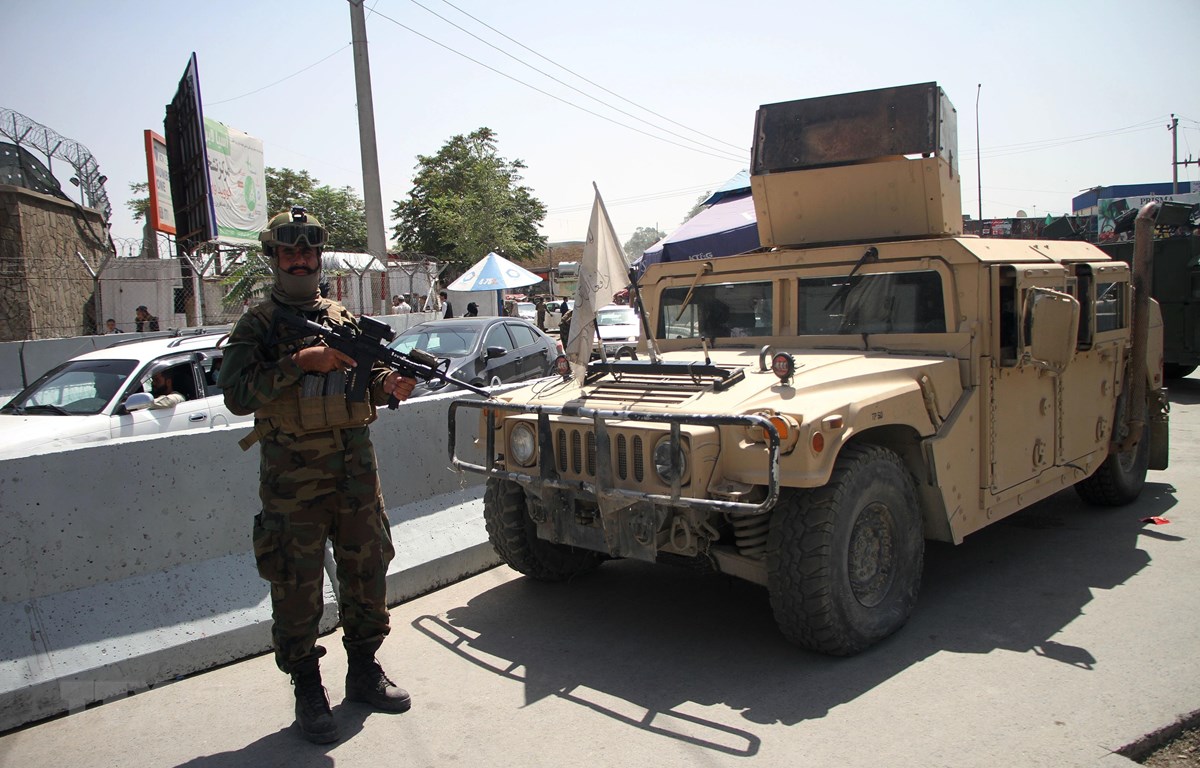 Lực lượng Taliban gác tại thủ đô Kabul, Afghanistan, ngày 6-9-2021. (Ảnh: THX/TTXVN)