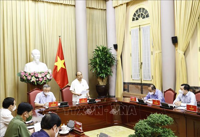 Sửa đổi, hoàn thiện trình tự, thủ tục trình Chủ tịch nước xem xét ân giảm án tử hình Chủ tịch nước Nguyễn Xuân Phúc phát biểu. Ảnh: Thống Nhất/TTXVN