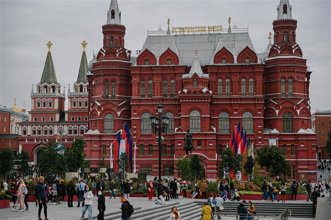 Người dân tham gia một sự kiện trên Quảng trường Manezhnaya ở Moskva, Nga, ngày 11-9-2021. Ảnh: THX/TTXVN