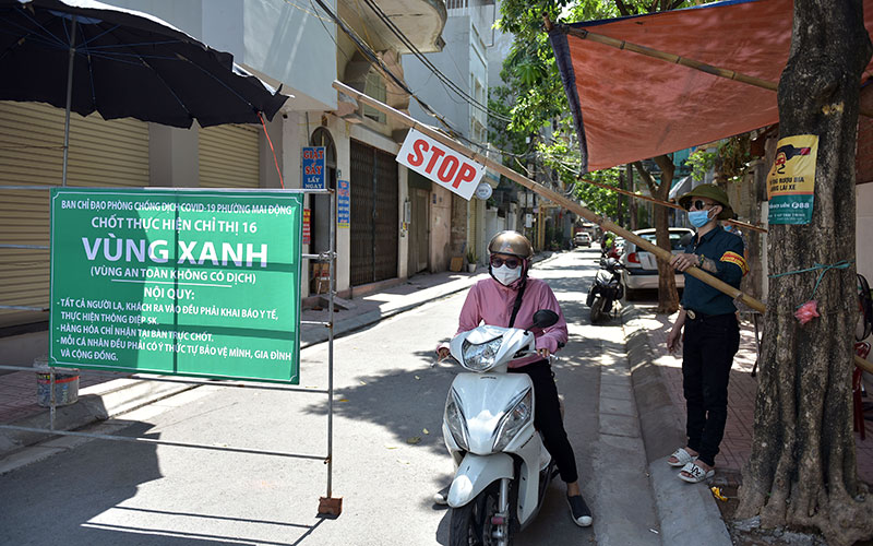 Chỉ đạo, điều hành của Chính phủ, Thủ tướng Chính phủ từ ngày 13 – 17-9-2021 Phải tổ chức thực hiện nghiêm ngặt, thực chất hơn giãn cách xã hội với tinh thần “ai ở đâu ở đó”; giữ vững “vùng xanh”, “xanh hóa vùng vàng, thu hẹp vùng đỏ” - Ảnh: Báo Nhân dân điện tử