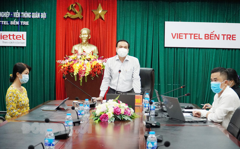 Xây dựng trường mầm non xanh - an toàn - thân thiện Phó giám đốc Sở GD&ĐT Võ Văn Luyến chủ trì hội nghị.