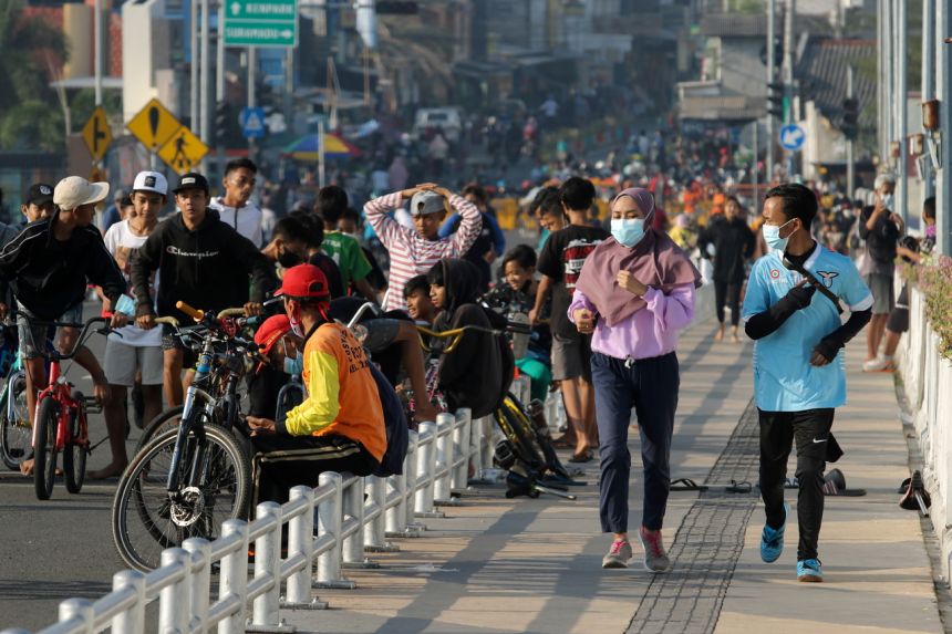 Thêm 6.860 người chết, Mỹ tăng gấp đôi ca tử vong mới Thành phố Blitar đã chứng kiến số ca lây nhiễm giảm xuống mức thấp và tốc độ tiêm chủng cao. Ảnh: Reuters
