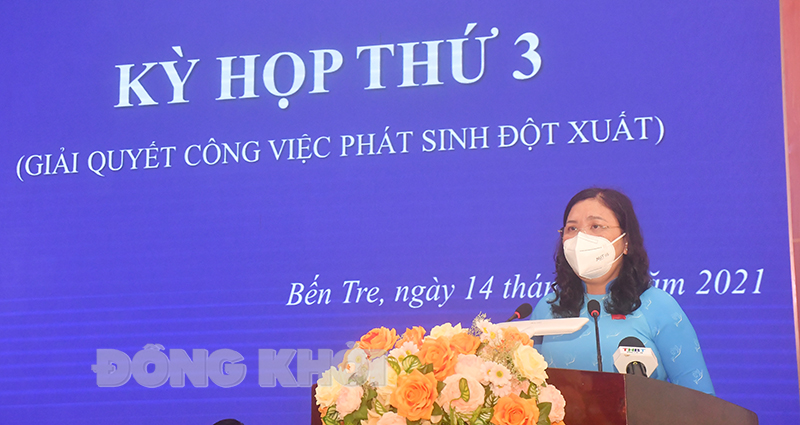 Phó bí thư Thường trực Tỉnh ủy - Chủ tịch HĐND tỉnh Hồ Thị Hoàng Yến phát biểu bế mạc kỳ họp.