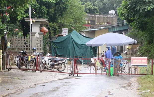 Ngày 16-10-2021: Ghi nhận 3.221 ca mắc mới, ca tử vong tại TP. Hồ Chí Minh giảm mạnh Thanh Hóa tập trung xử lý dứt điểm ổ dịch COVID-19 tại thị xã Bỉm Sơn. Ảnh: Hoa Mai/TTXVN