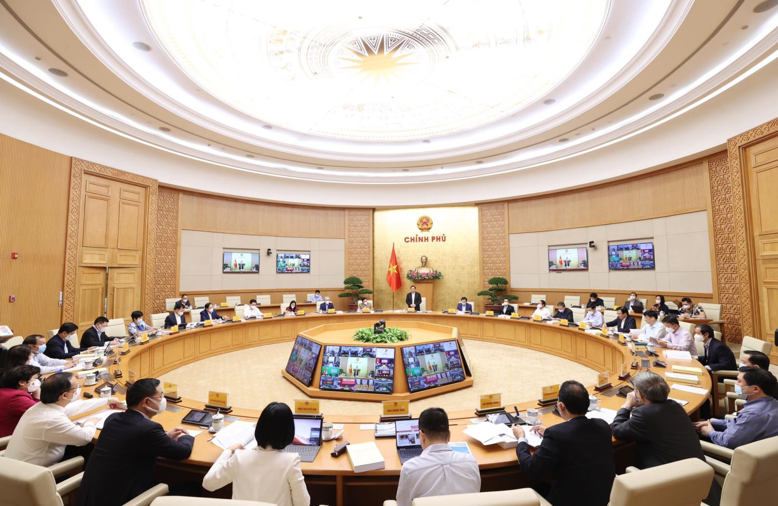 Thủ tướng: Chính sách phòng, chống dịch phải thống nhất toàn quốc Quang cảnh phiên họp. Ảnh: Dương Giang/TTXVN