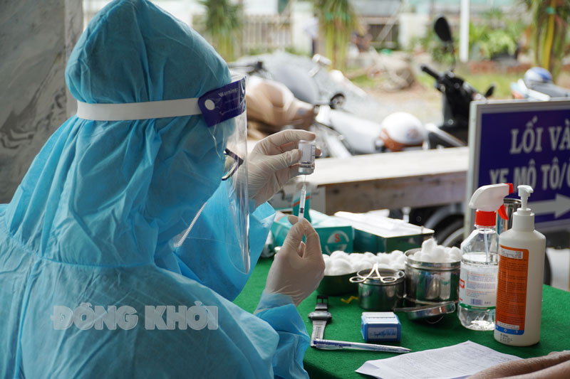 Trưa ngày 25-10-2021, tỉnh không có ca mắc Covid-19 Tiêm vắc-xin phòng Covid-19.