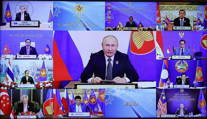 ASEAN khẳng định tinh thần cộng đồng Lãnh đạo các nước ASEAN và Nga tham dự Hội nghị theo hình thức trực tuyến, chiều 28-10-2021. Ảnh: Dương Giang/TTXVN