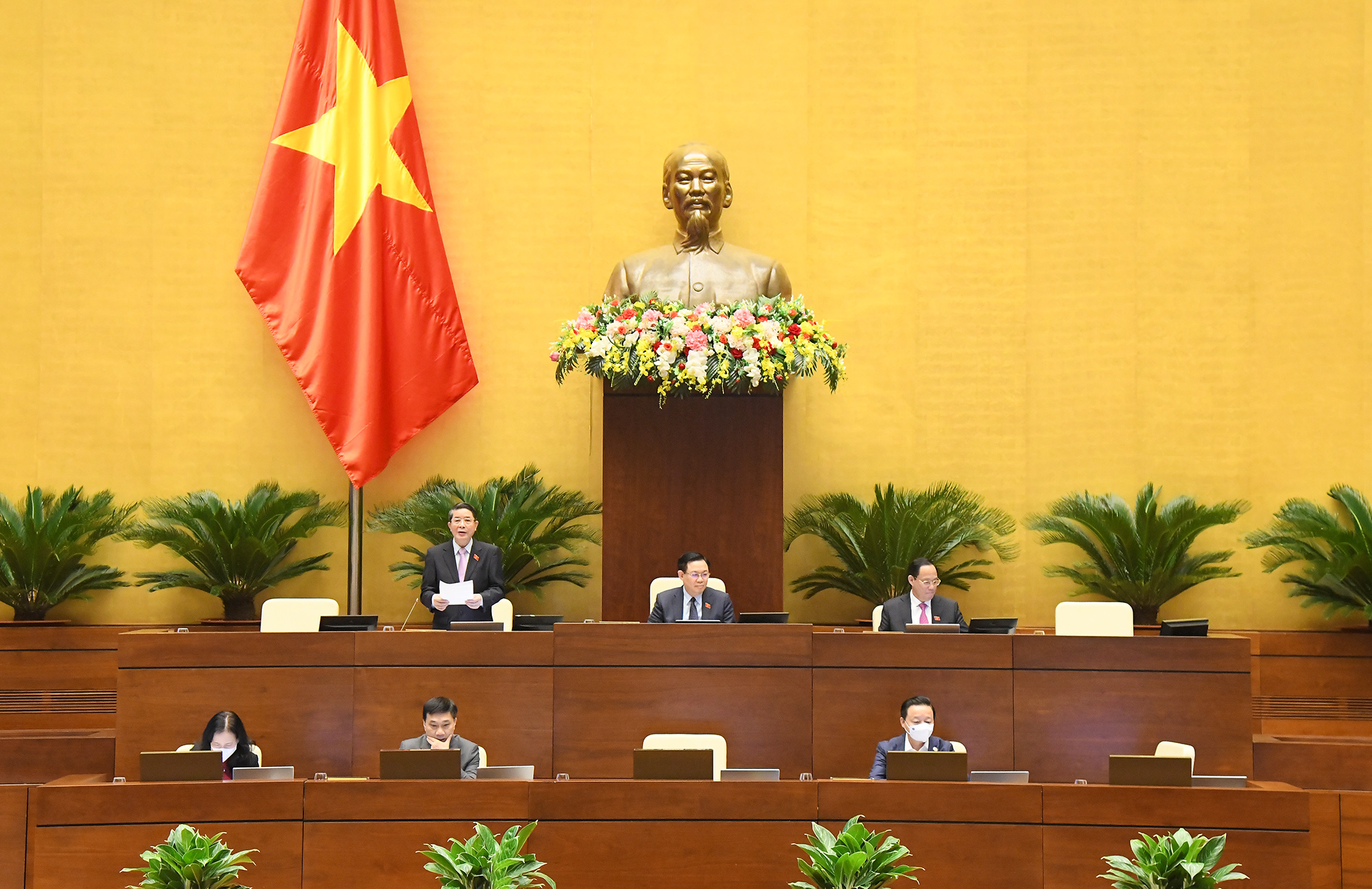 Phó chủ tịch Quốc hội Nguyễn Đức Hải phát biểu kết luận tóm tắt một số nội dung kết thúc Đợt 1 họp trực tuyến của Kỳ họp thứ 2, Quốc hội khóa XV.