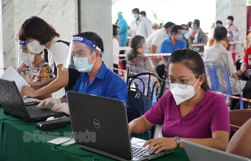 TP. Bến Tre tiên phong trong chuyển đổi số Ứng dụng các công nghệ số trong phòng chống dịch Covid-19. Ảnh: P. Hân