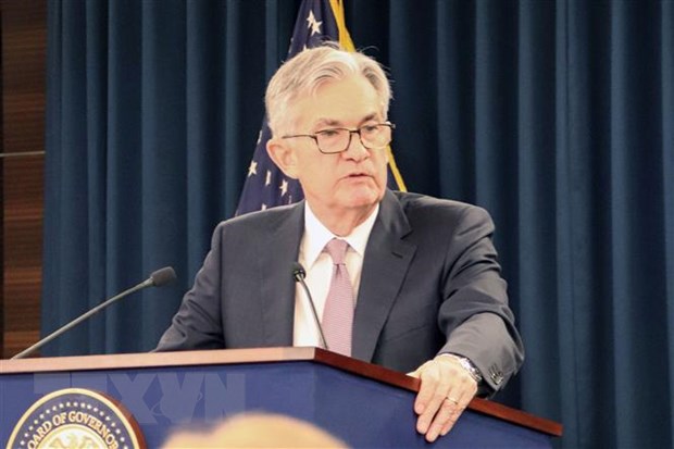 Ông Jerome Powell được đề cử làm Chủ tịch FED nhiệm kỳ thứ hai Chủ tịch Ngân hàng Dự trữ liên bang Mỹ (Fed) Jerome Powell phát biểu trong cuộc họp báo tại Washington D.C. Ảnh: Kyodo/TTXVN