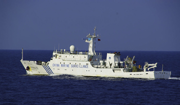 Một tàu hải giám của Trung Quốc. Ảnh: Reuters