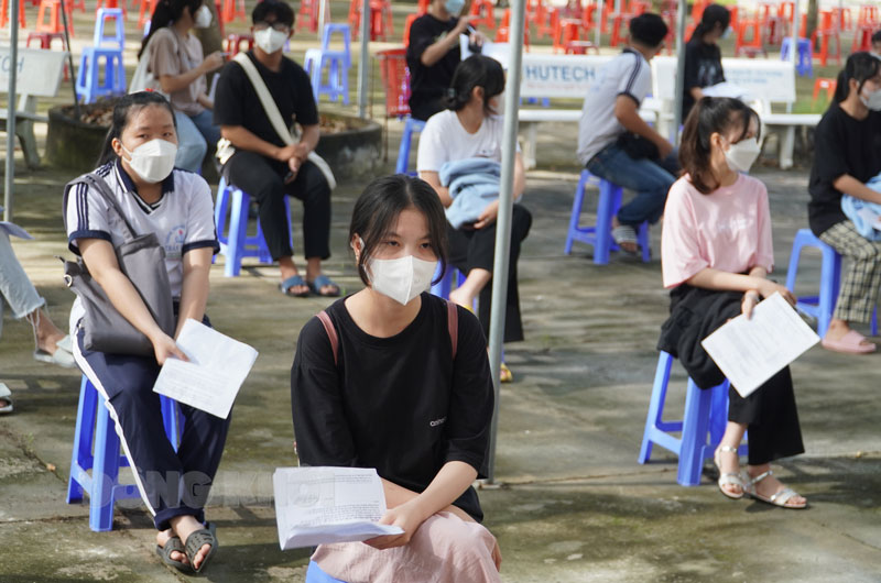 Tỷ lệ tiêm vắc-xin trẻ từ 12-17 tuổi đạt 78,48% kế hoạch.
