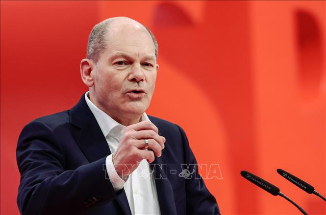 Tân Thủ tướng Đức Olaf Scholz phát biểu tại Đại hội đảng của Dân chủ Xã hội (SPD) được tổ chức theo hình thức trực tuyến tại Berlin ngày 11-12-2021. Ảnh: AFP/TTXVN