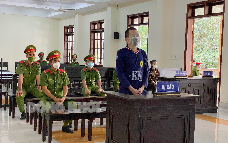 Bị cáo Lê Văn Phong tại tòa.